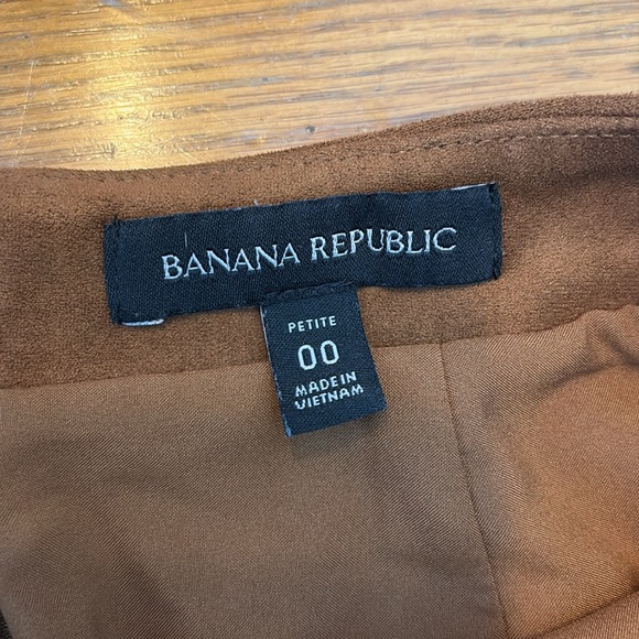 Banana Republic Petite Vegan Suede Mini Skirt - Picture 3 of 5